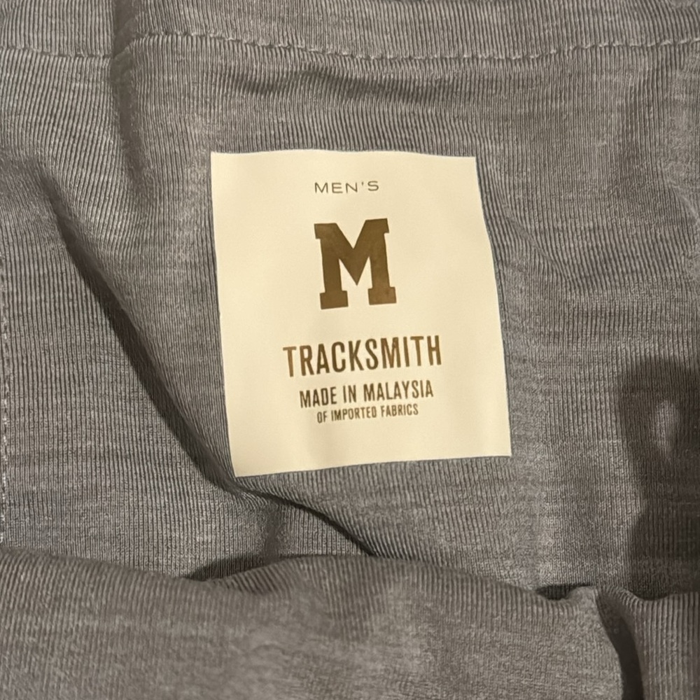 Tracksmith Tokyo Marathon Women’s  medium - Picture 2 of 3